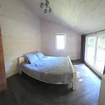чорногірський двір Nyaraló *